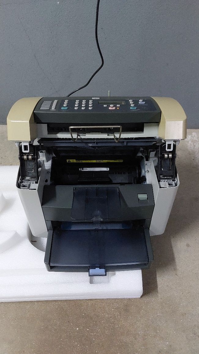 Impressora HP LaserLet 3015