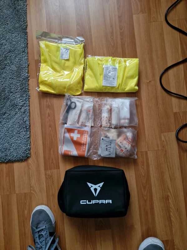 Kit primeiros socorros cupra