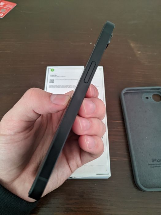 Новий iPhone 16E ESIM 128GB Neverlock