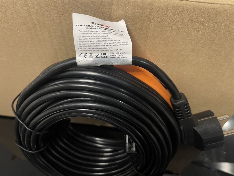 Kabel grzewczy przewód grzejny z TERMOSTATEM  230V | 128W | 8M