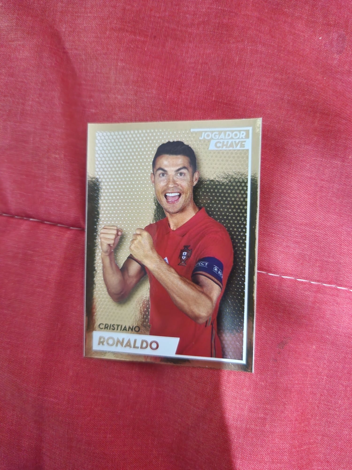 Cromo dourado - Cristiano Ronaldo  - coleção  Fome de Vencer 2022