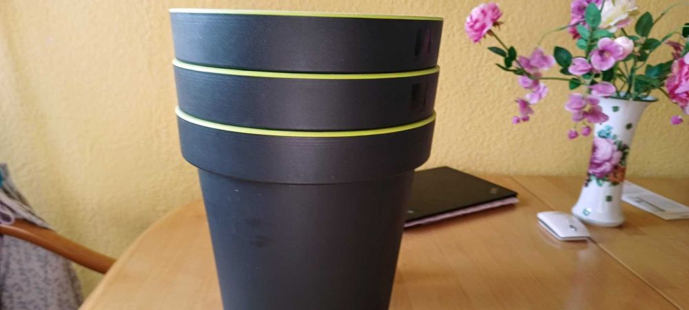 Donice  duze,niestandardowe  na balkonowa balustrade ,Kolor grafit .