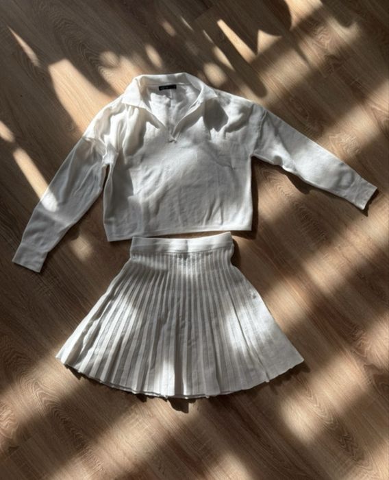 Komplet spodnica plisowana bluzka mohito oldmoney