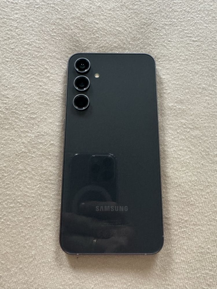 Samsung S23 FE 5G - 8/128Гб, 120Гц, офіційний, повний комплект!