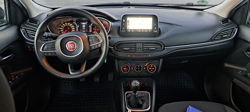 Fiat Tipo Kombi 1.6 Multijet 12.2016r./ Super Stan /