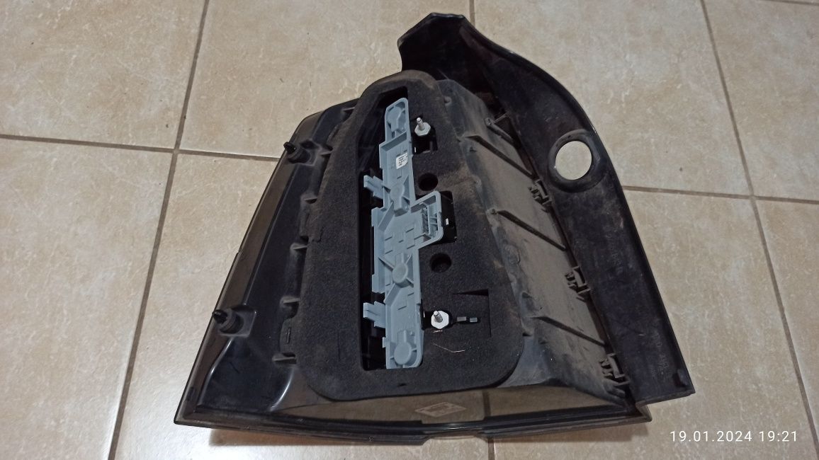 Lampa PT Opel Zafira B 1.9 TDI