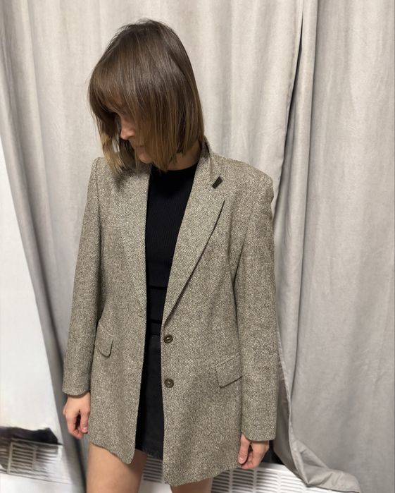 Чорний піджак жіночий