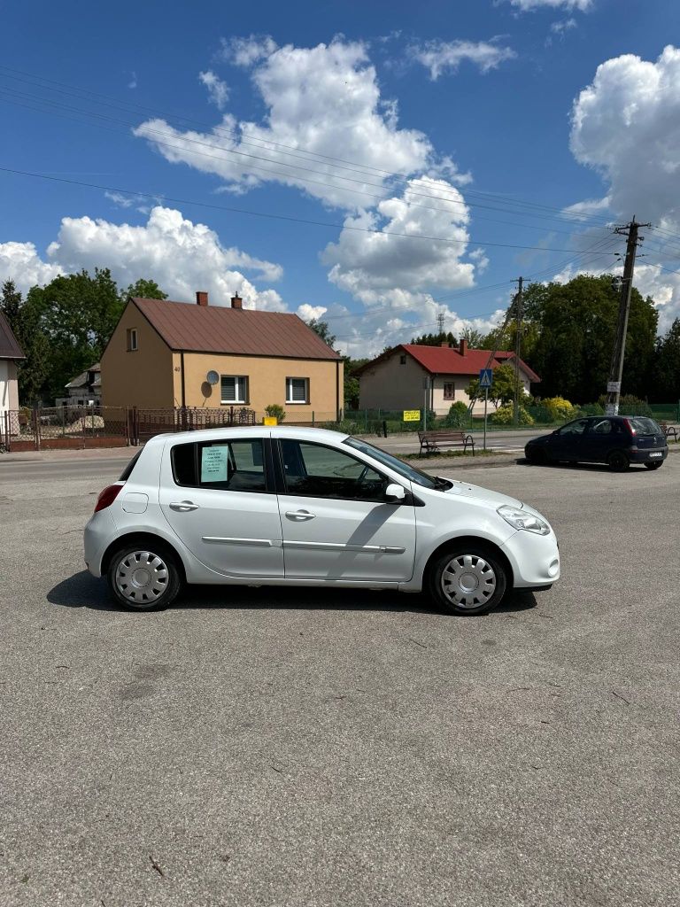 Renault Clio 3 1.5 dCi 75 KM - 2012