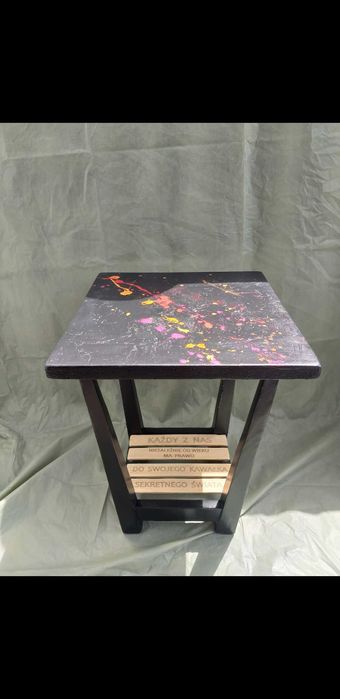 Stolik z Magią Niski Maly Magiczny