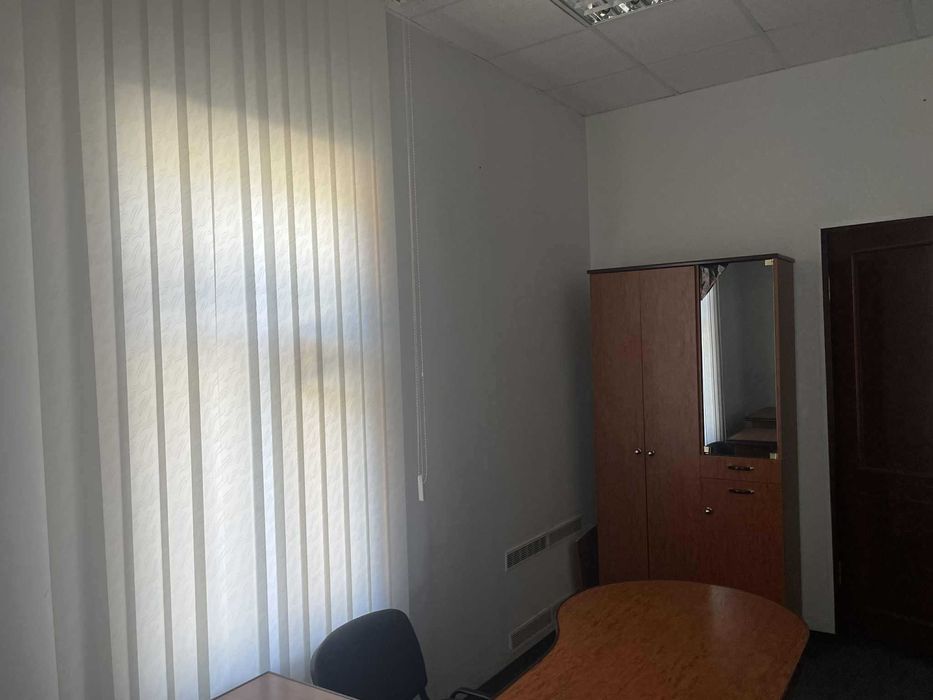 Оренда офіса 19/14/8 м2 в Чернігові р-н РАЦС/ВАЛ.