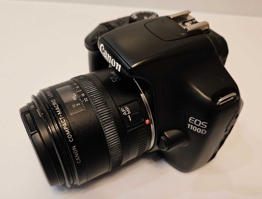 Фотостудія: Фотоапарат Canon, Спалахи, Синхронізатор, Софтбокси,Штатив