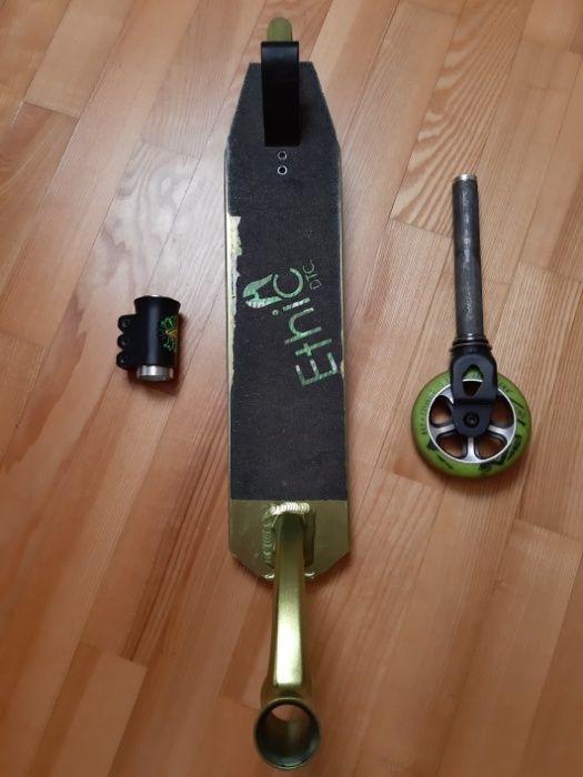 Są 2 CZĘŚCI bez decku widelec, zacisk do hulajnogi Madd gear pro mgp