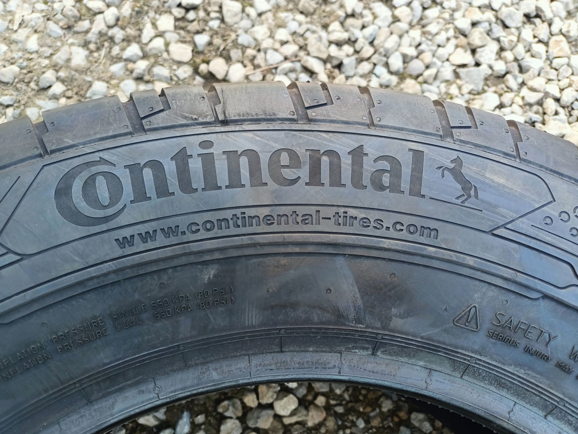 Nowe opony 235/65/16C Continental