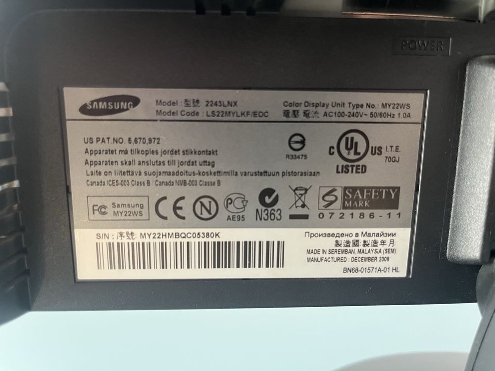 Monitor Samsung 2243LNX