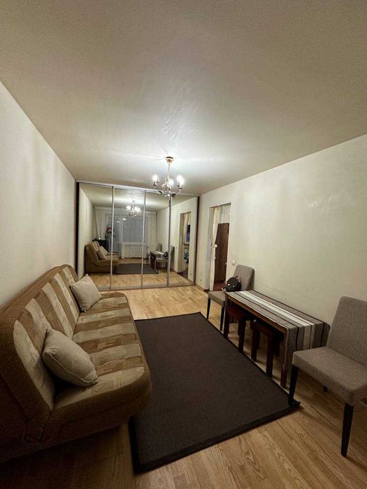 Довгострокова оренда 1 кімнатноі квартири на Пасічній .