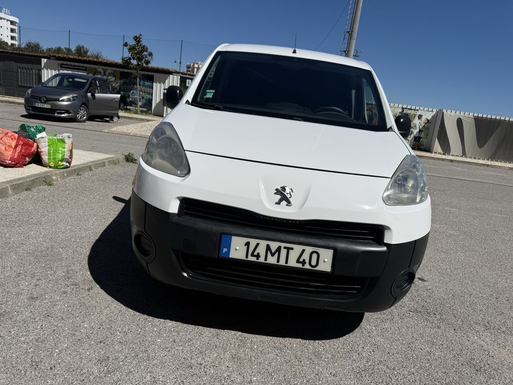 Peugeot Partner 2012, Com sistema Frio.