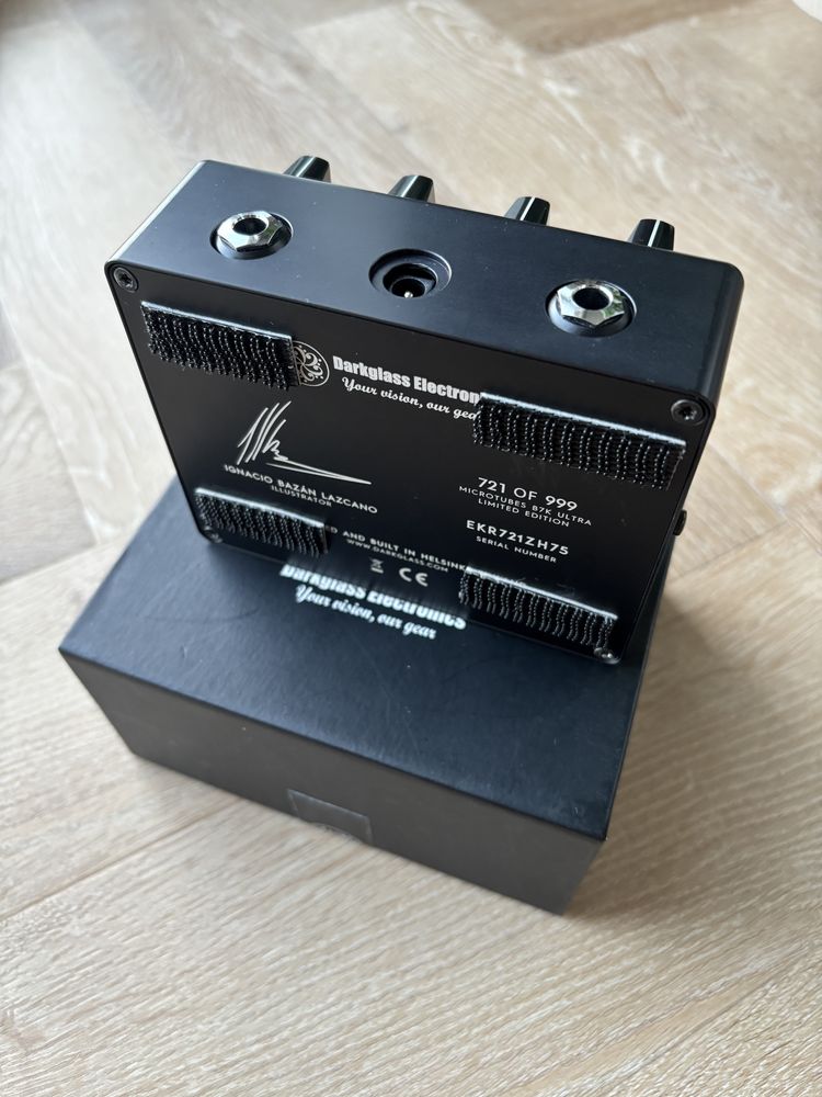 Preamp basowy Darkglass B7K Ultra Limited Edition „Kraken”