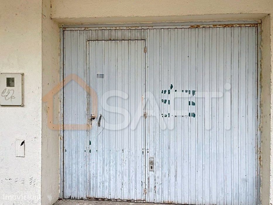 Garagem para venda em Nossa Senhora de Fátima, Entroncamento, de gr...