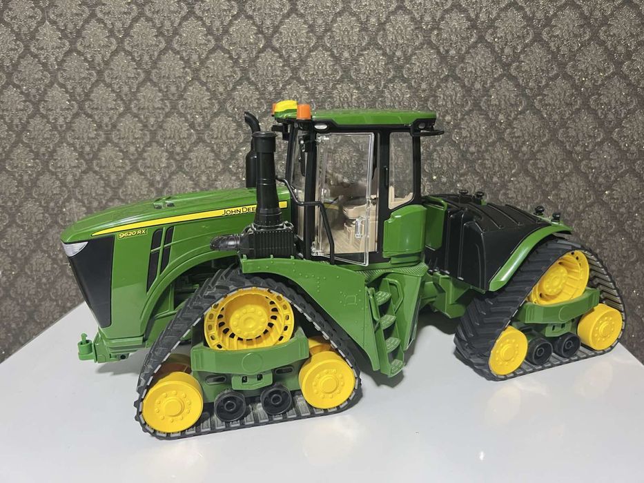 Іграшки Bruder, Трактор, комбайн, екскаватор, Брудер