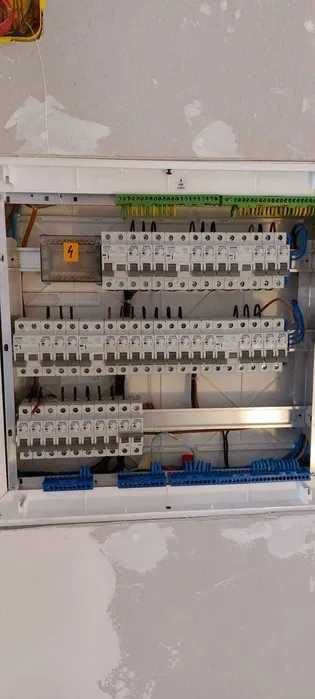 Engenheiro Eletrotécnico Certificado | Electrical Engineer Certified