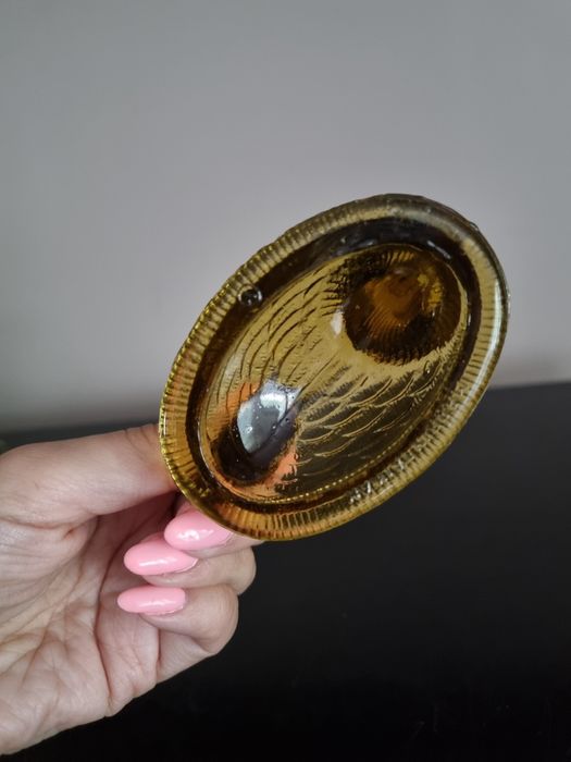 Szklana kurka bursztynowa miodowa kura