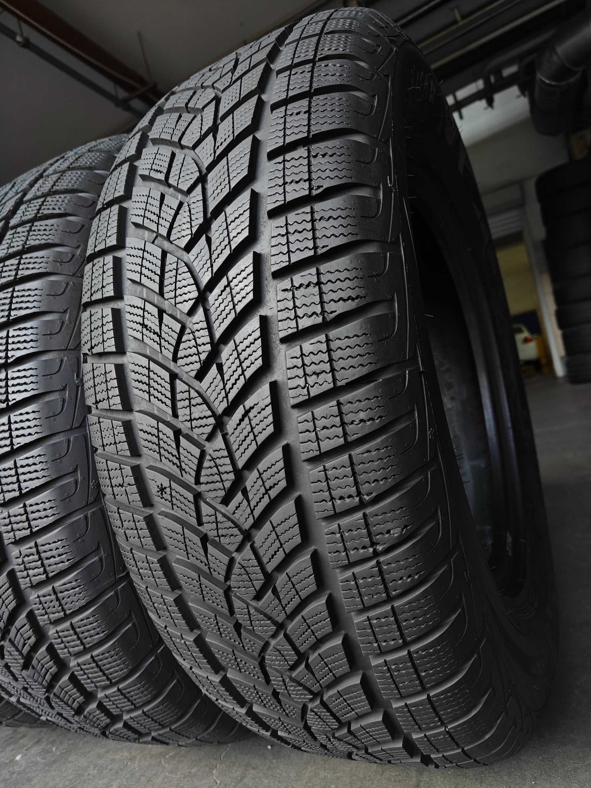 R17 265 65 шини зимові Goodyear Ultra Grip Ice SUV made Germany