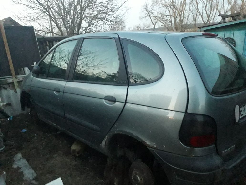 Стопы задние Renault Scenic Megane 1