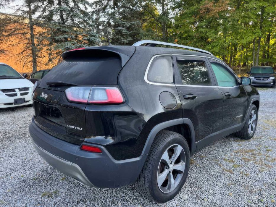 Jeep Cherokee Limited      2019