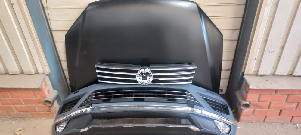 Volkswagen Touareg 2015 Бампер передний фольксваген туарег 2015