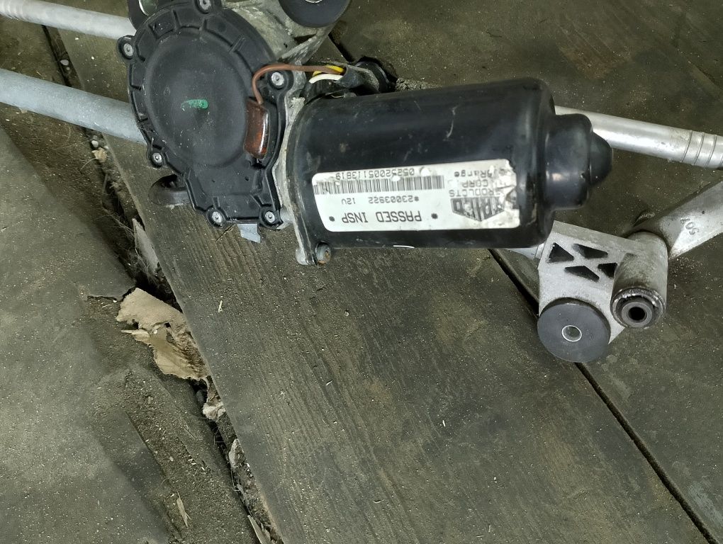 Mechanizm wycieraczki przód opel Vectra c signum