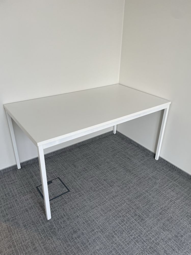 Białe biurko stół rozmiar 140x80 cm Lobos