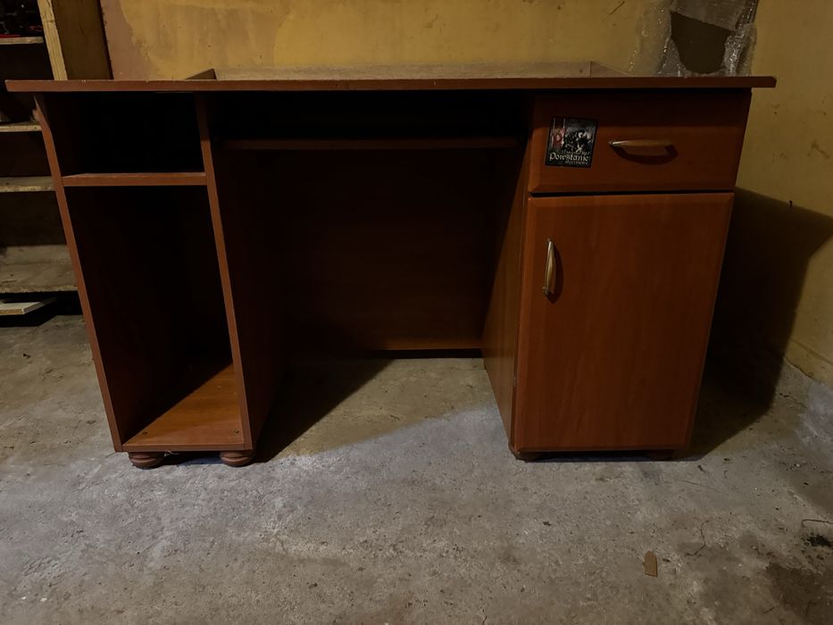 Drewniane biurko 120x60x80