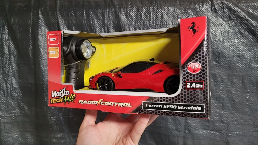Model Ferrari sf90 zdalnie sterowany