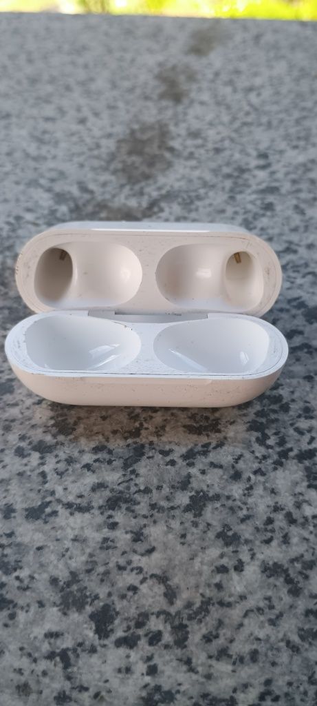 ПРЕДЛАГАЙТЕ ЦІНУ. кейс для Apple AirPods Pro 2-го покоління