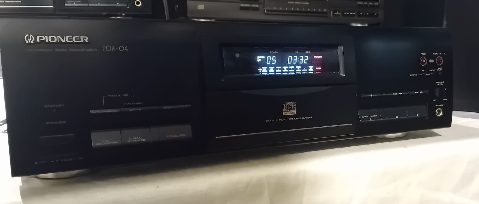 Pioneer CD  PDR-04. CD z nagrywarką