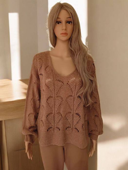 Ładny włoski karmelowy sweter - rozmiar uniwersalny