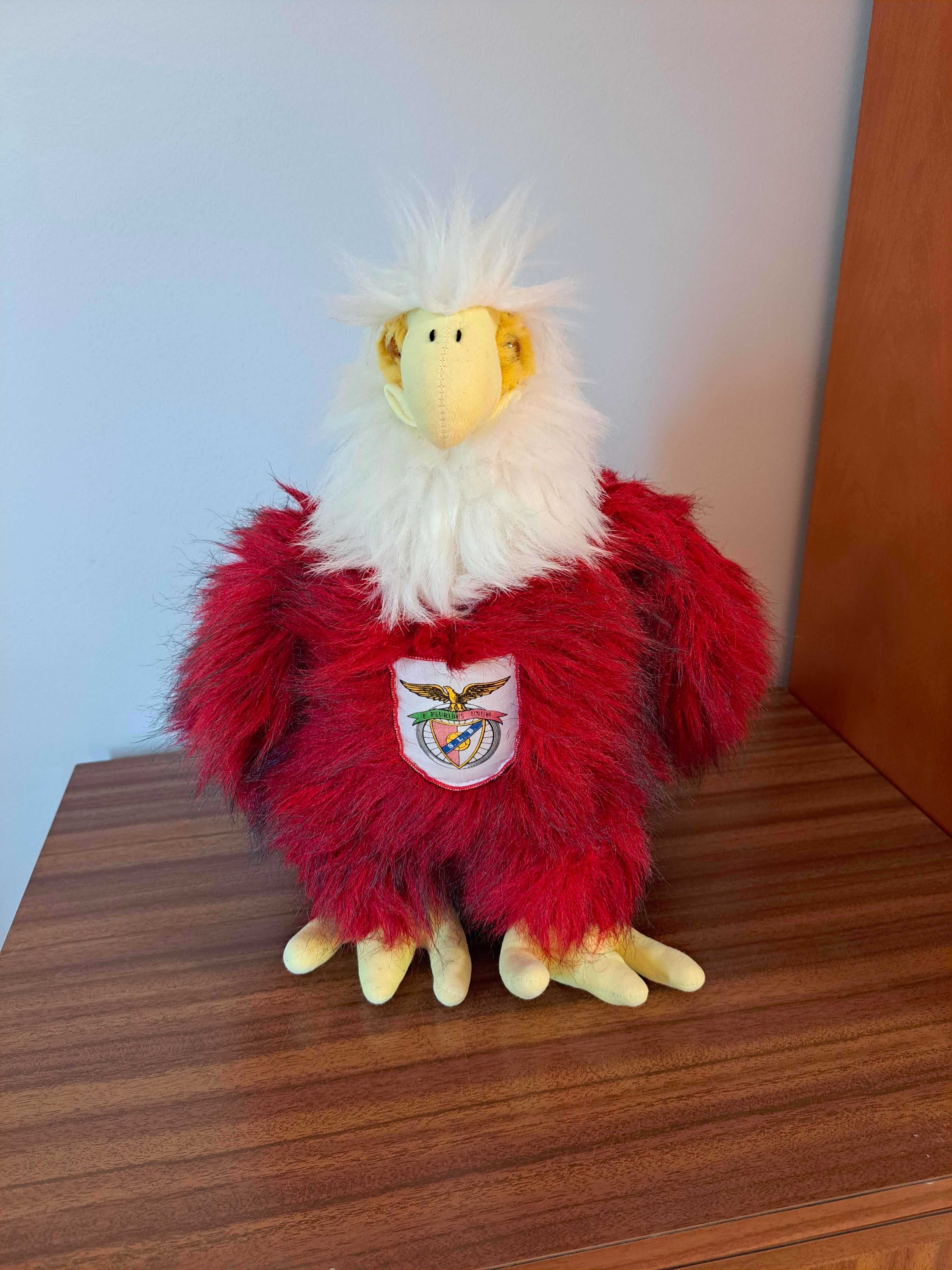 Águia do Benfica em peluche