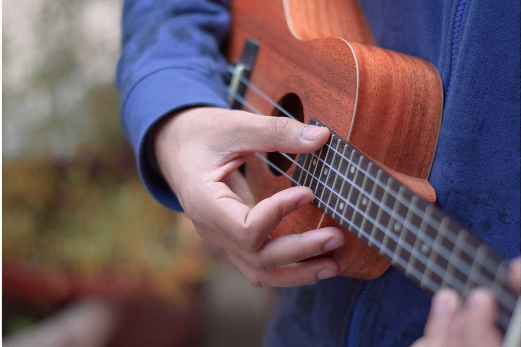 Nauka / lekcje gry na gitarze (Fordon/Centrum/online)