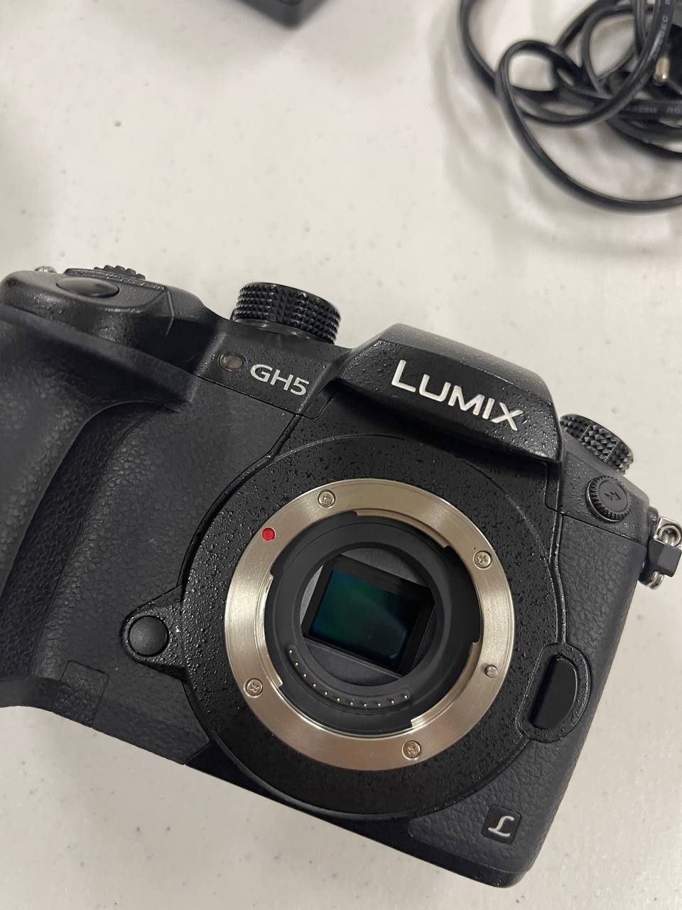 Терміново!! Lumix gh5 +об'єктив 12-60мм