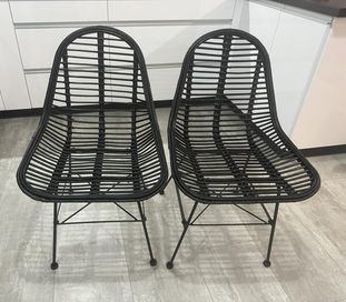 Krzesło czarne metal rattan