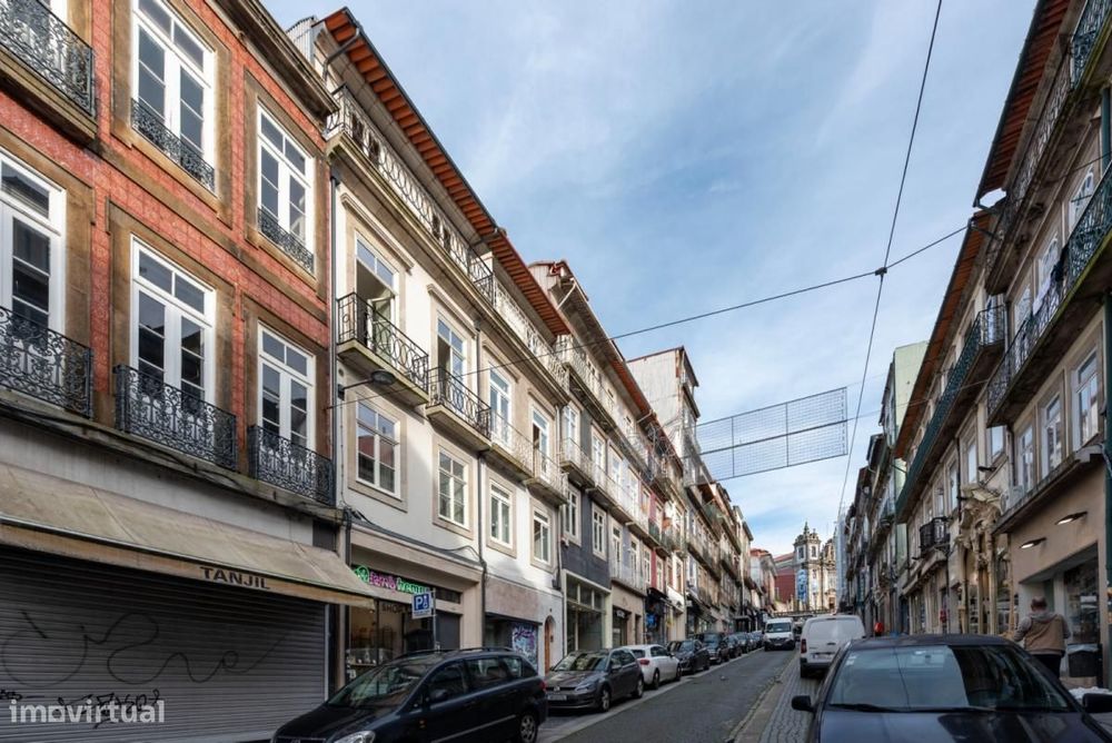 Estúdio - localizado em Santo Ildefonso Porto