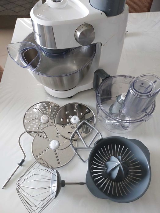 Robô de cozinha completo, batedeira, mistura, amassa,