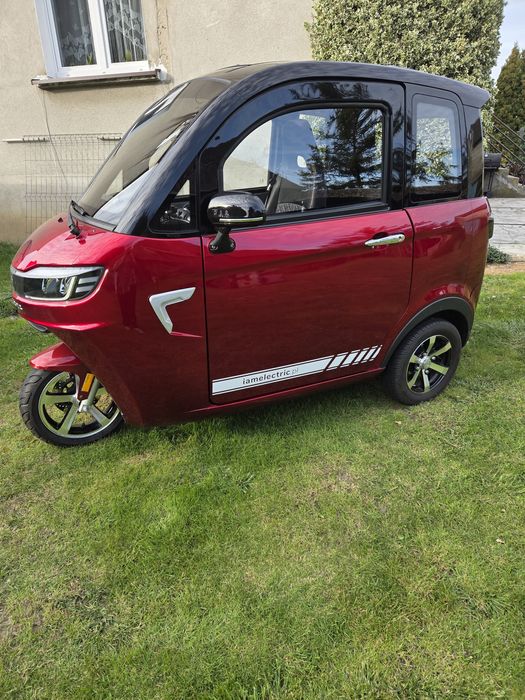 Motorower elektryczny zabudowany