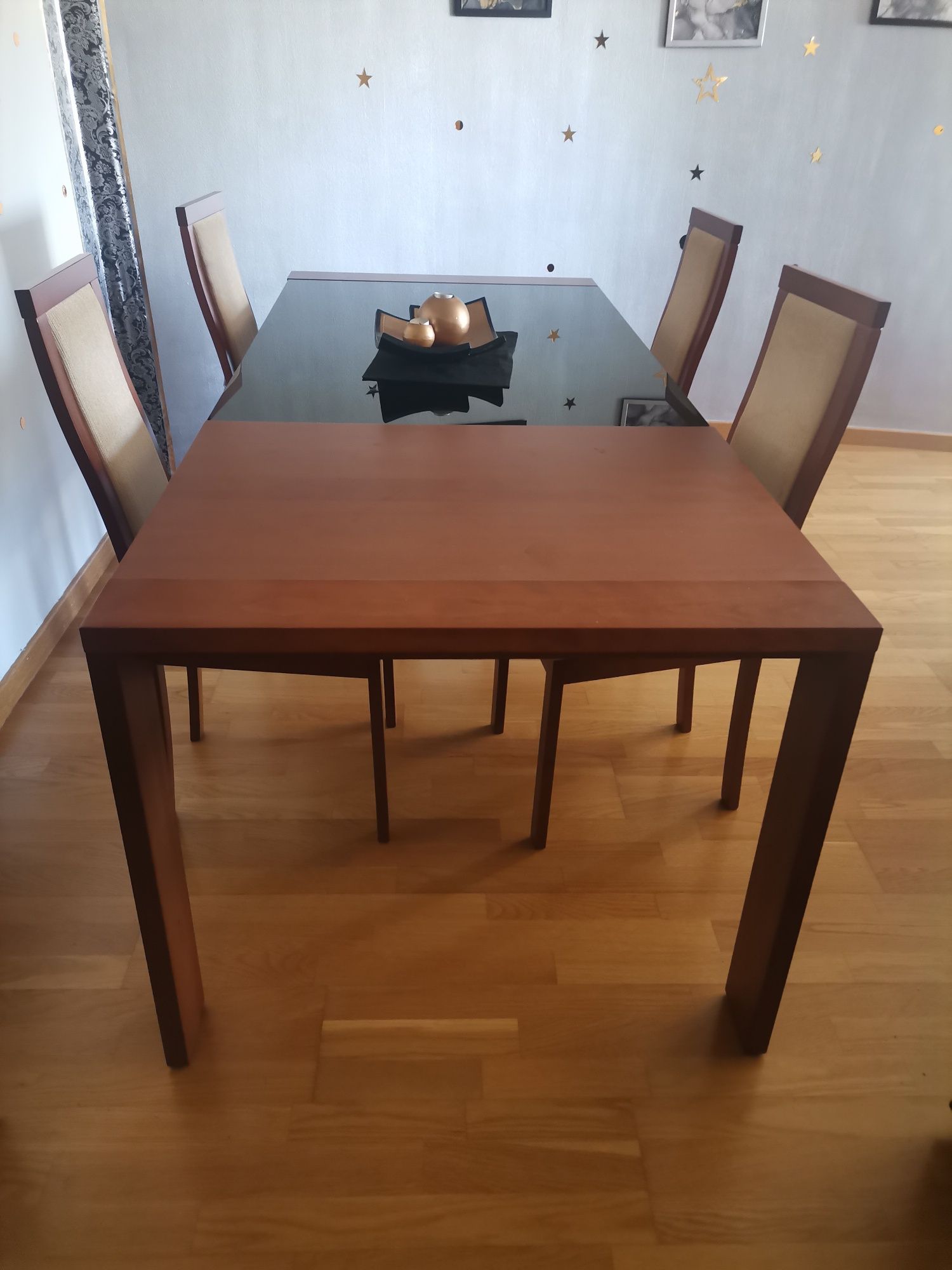 Mesa de Sala com 4 cadeiras