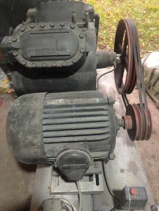 Продам компресор