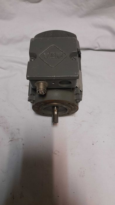 Trójfazowy silnik elektryczny Vem.