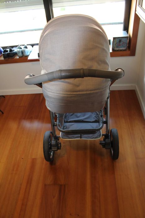Carrinho e cadeira Bébécar