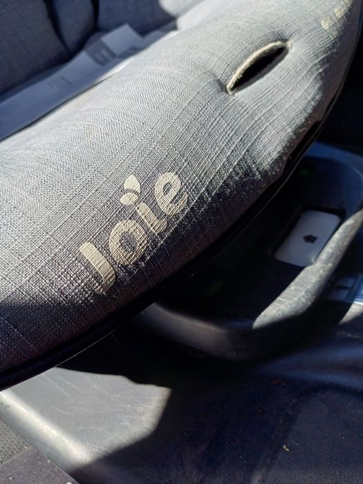 Pilnie Fotelik z isofix stage Joie