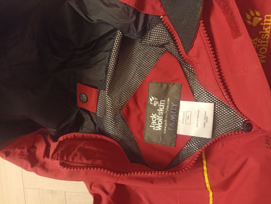 Kurtka Jack Wolfskin przejściowa przeciwdeszczowa damska M
