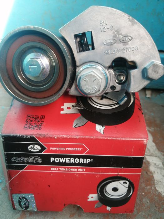 Натяжний ремня грм 2441027000 Hyundai/KlA, ролік ремня Gates(оригінал)